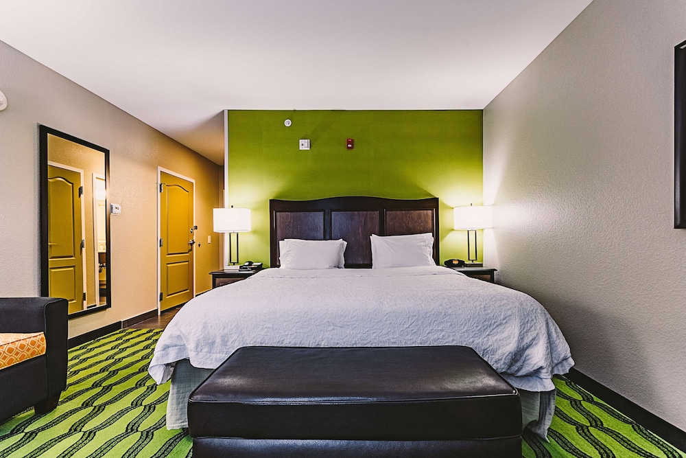 Hampton Inn Niagara Falls Blvd - photo 13