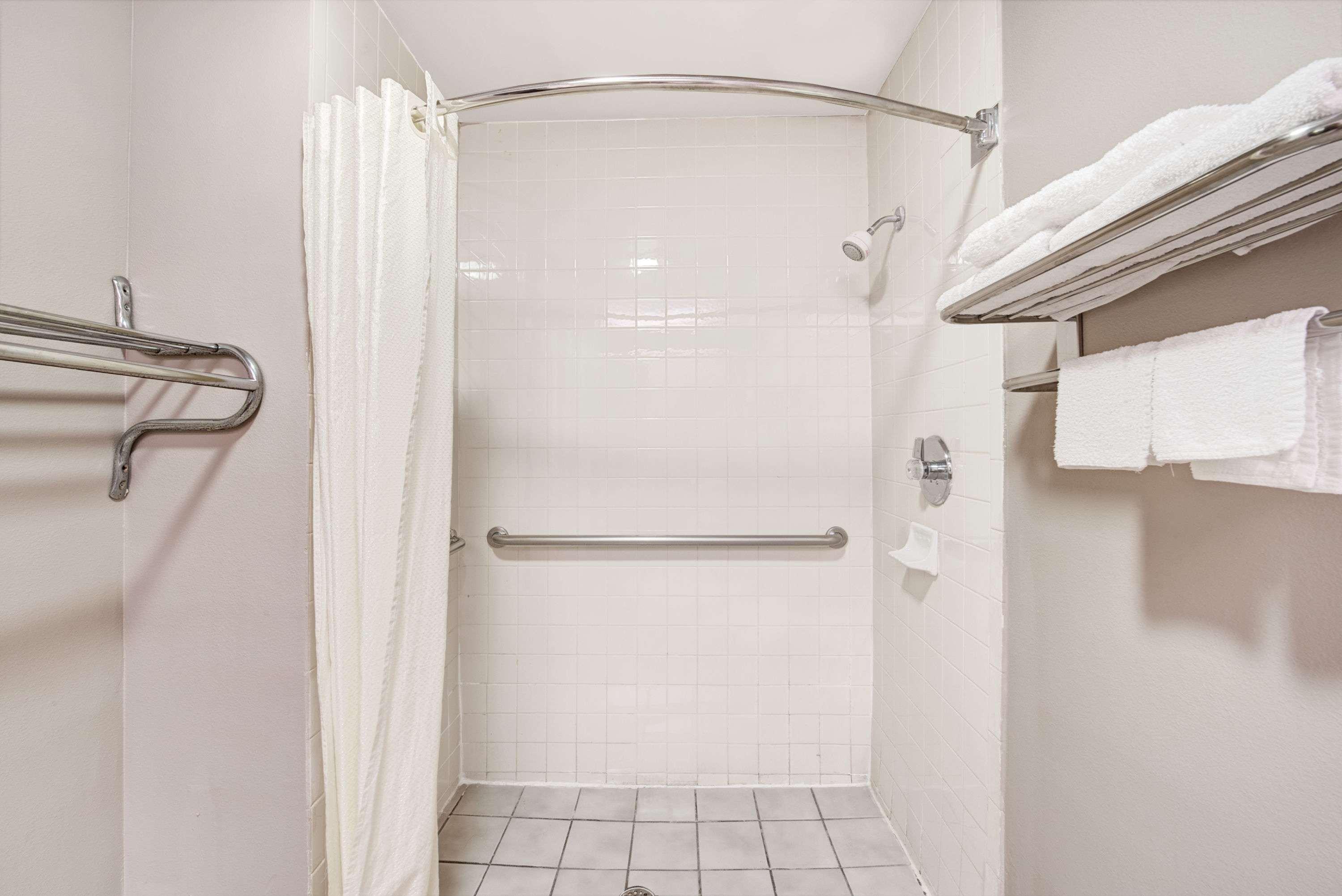 Super 8 by Wyndham Richardson Dallas - photo 21