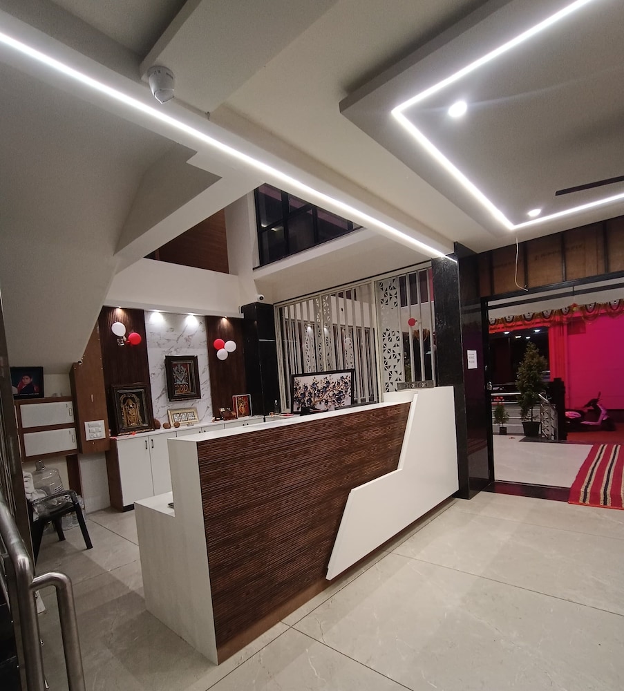Hotel Shri Shrinivas Residency — Hungund