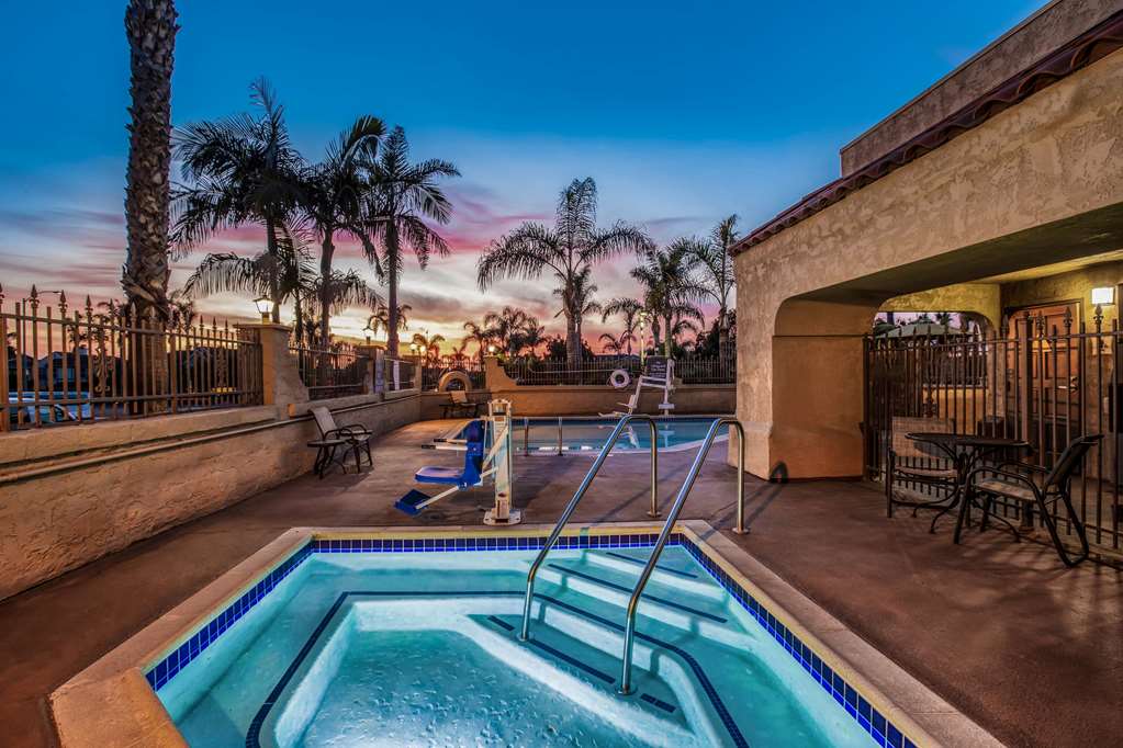 La Quinta Inn & Suites by Wyndham Carlsbad Legoland Area - photo 6