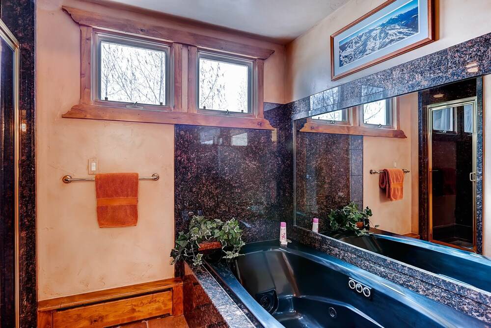 Highlands Slopeside by East West Hospitality - photo 330