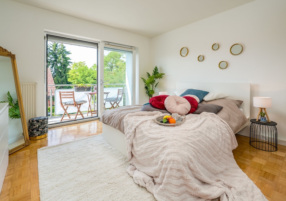 2OG Rechts 80m2 3 Zimmer Wohnung — 4-Star Luxury Hotel in Freilassing, Germany