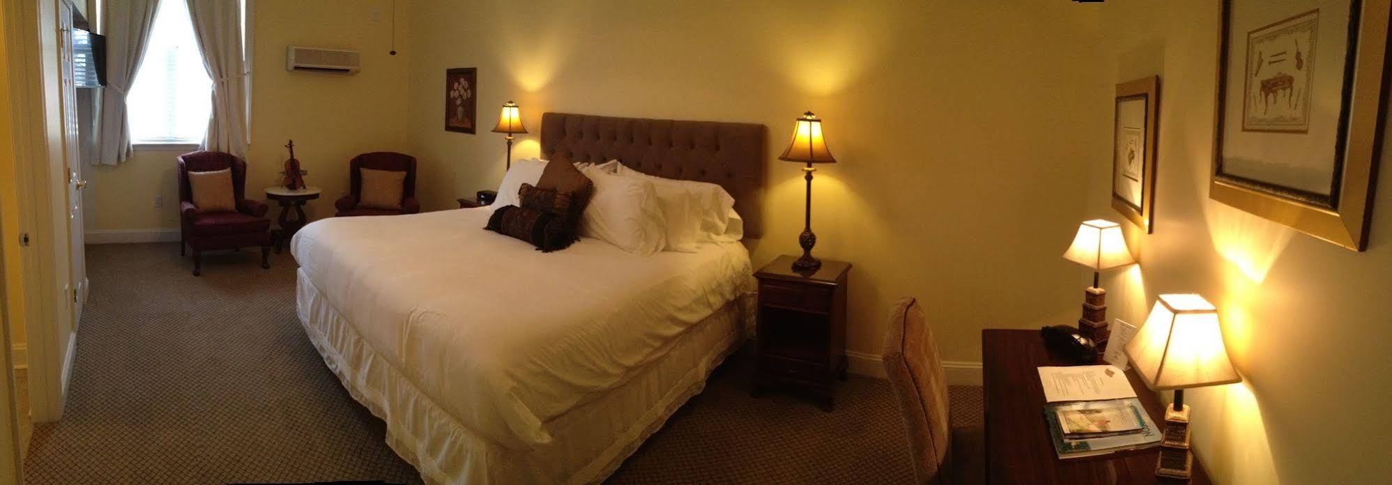 Hotel Riverwalk - photo 23