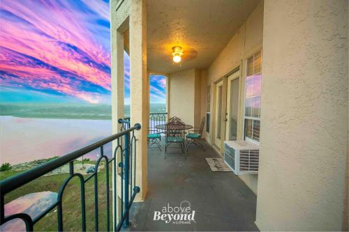 Island Castle — 4-Star Luxury Hotel in Lago Vista, United States