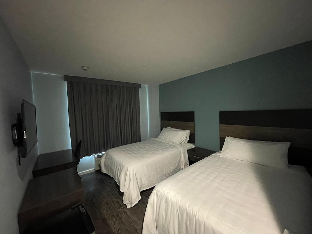 Thatford Hotel - photo 8
