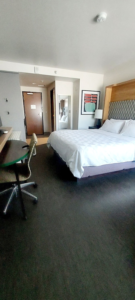 Holiday Inn Salem an IHG Hotel - photo 18