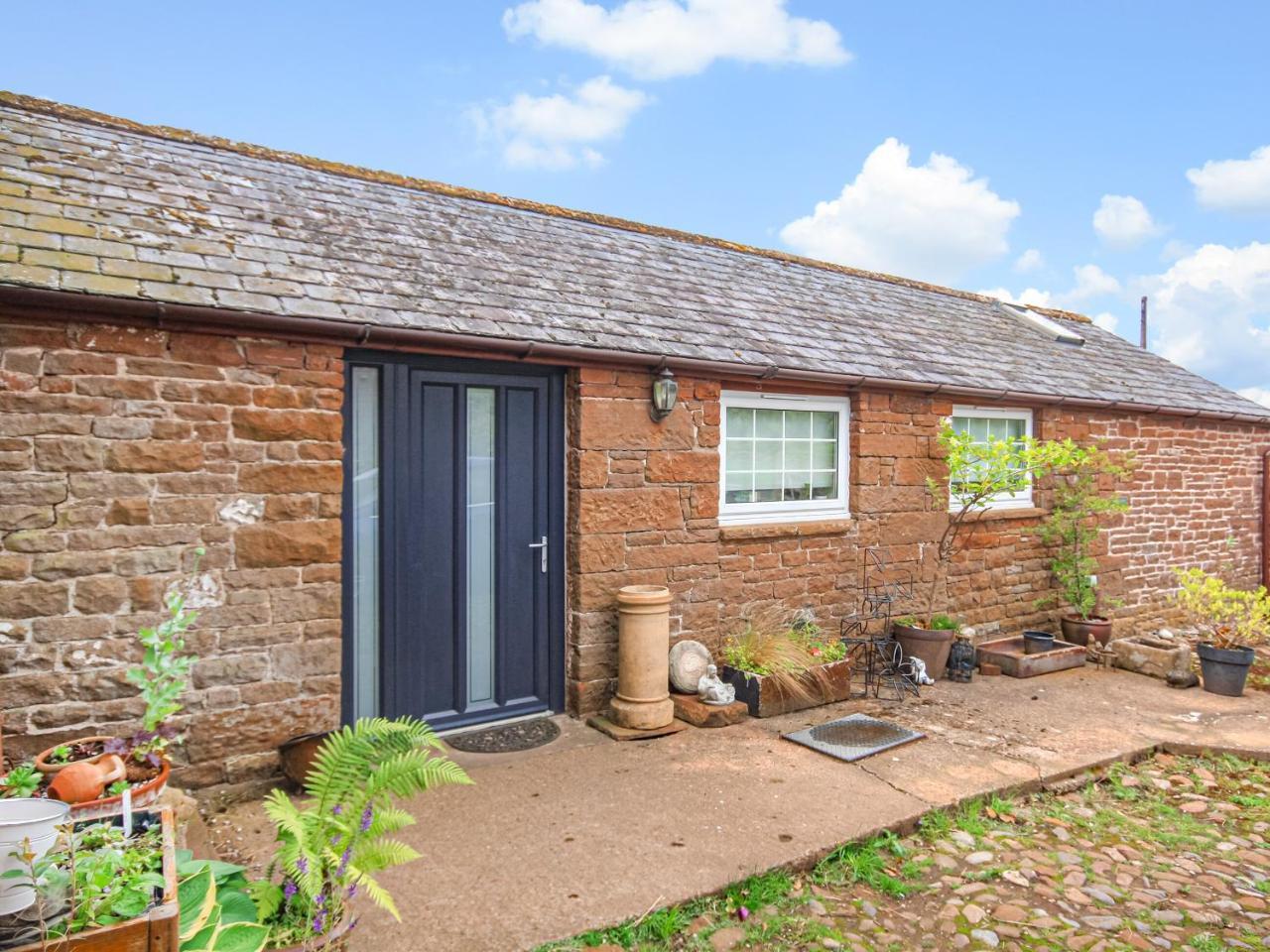 The Old Dairy Cottage Ainstable — 4-Star Luxury Hotel in Carlisle, United Kingdom