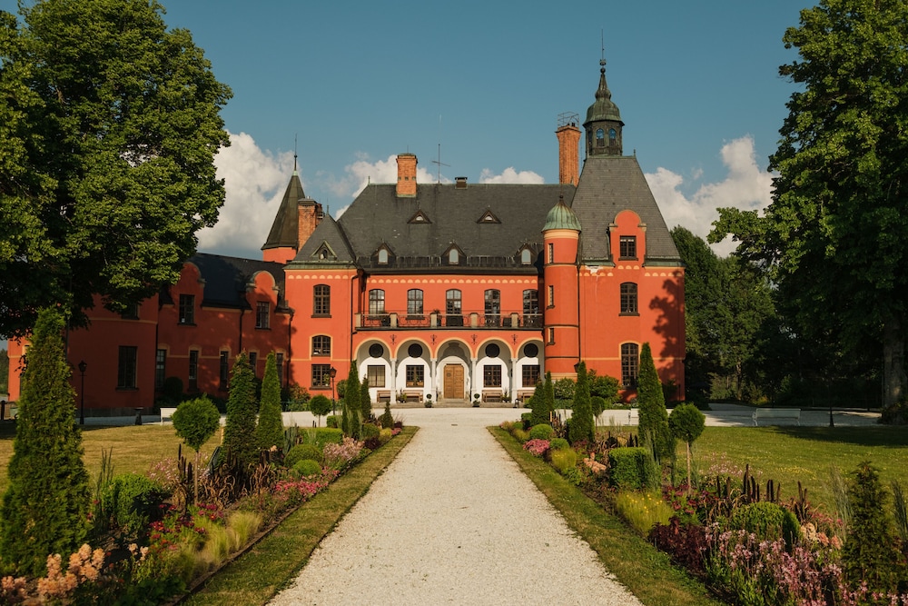 Lejondals Slott — Bro — photo 2