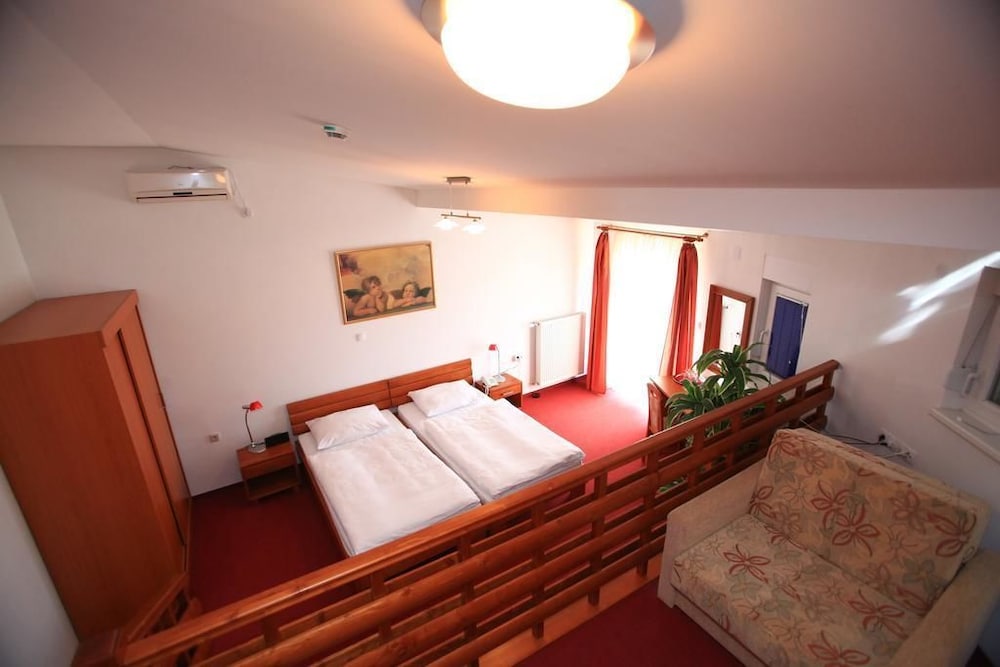 Hotel Orion — Ivanec — photo 4