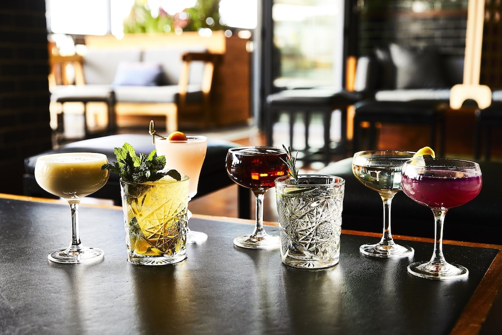 Kimpton Journeyman Hotel an IHG Hotel - featured photo