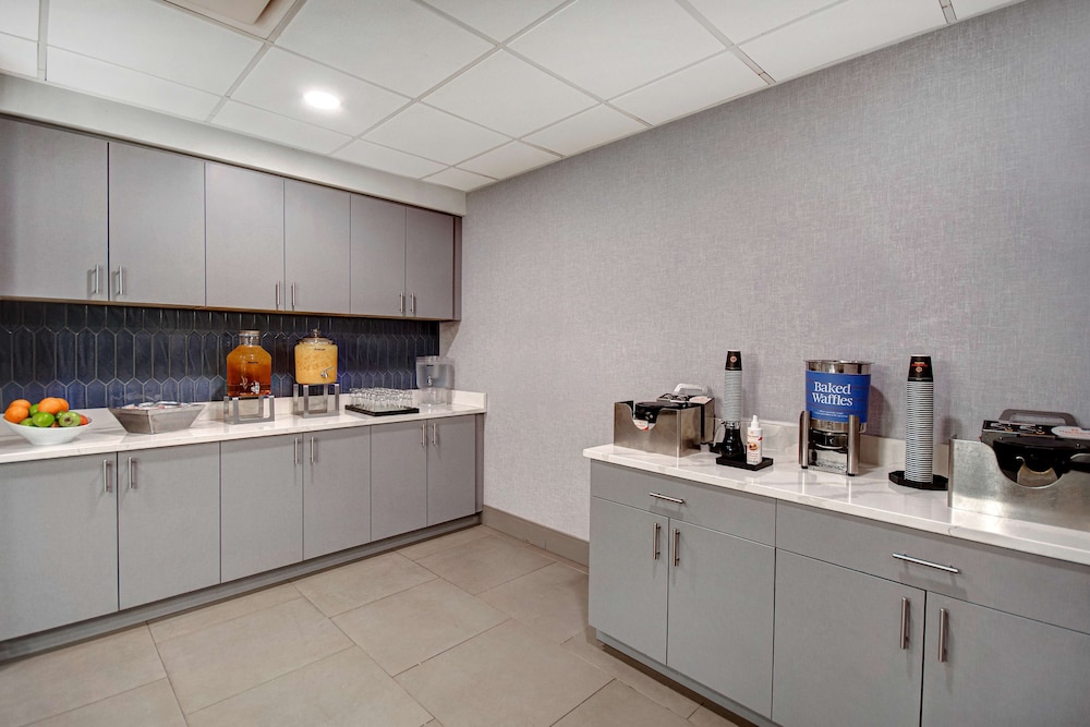 Homewood Suites by Hilton Lexington Hamburg - photo 48