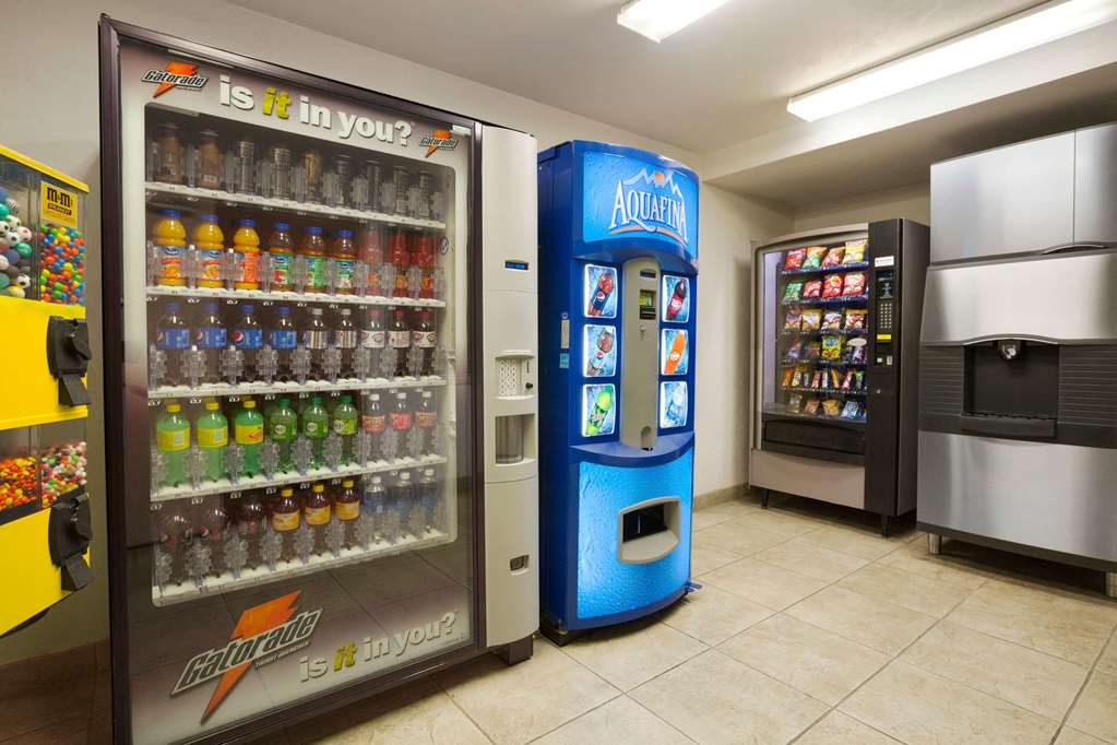 Super 8 by Wyndham Bellingham Airport Ferndale - photo 17