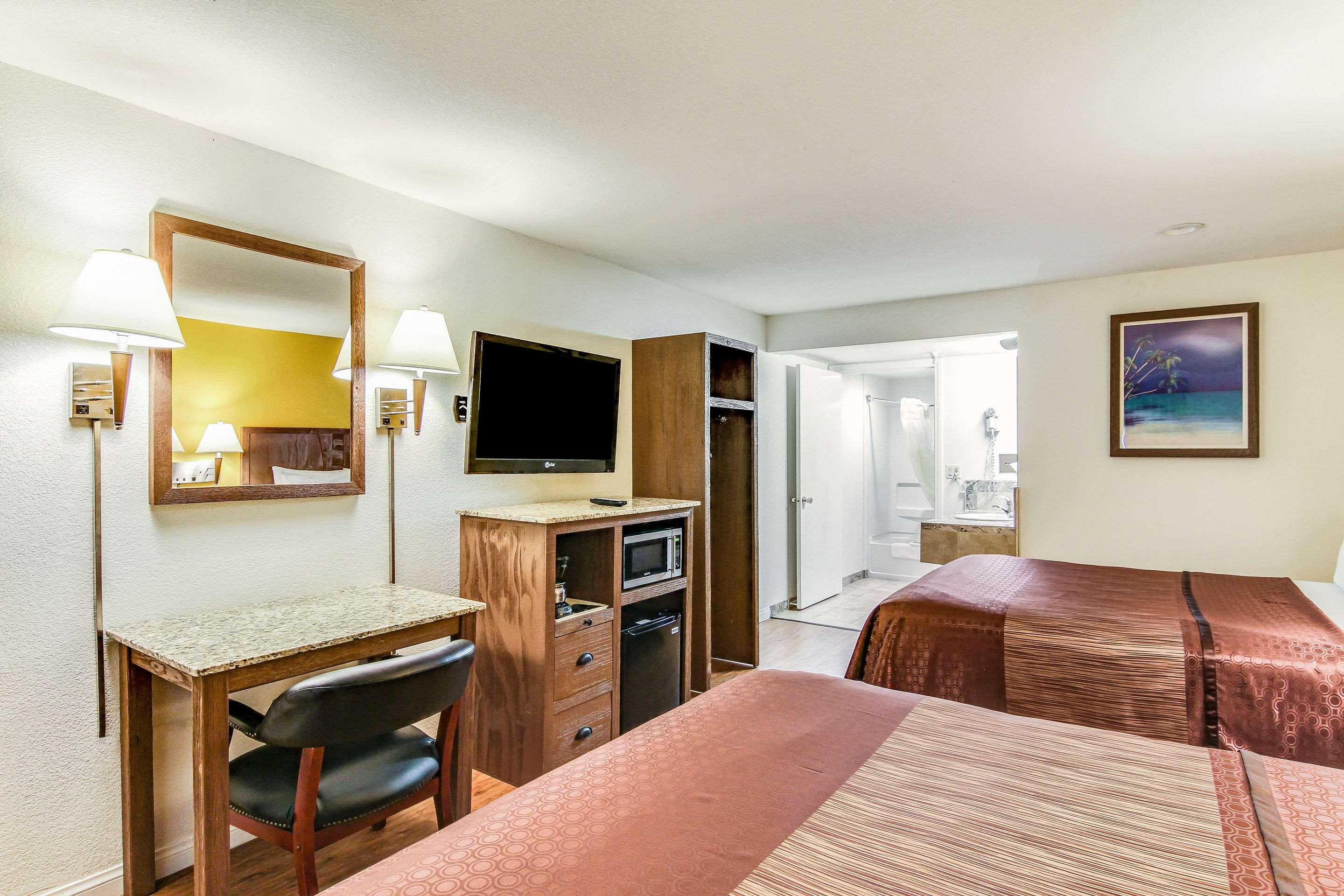 Rodeway Inn San Ysidro - photo 15