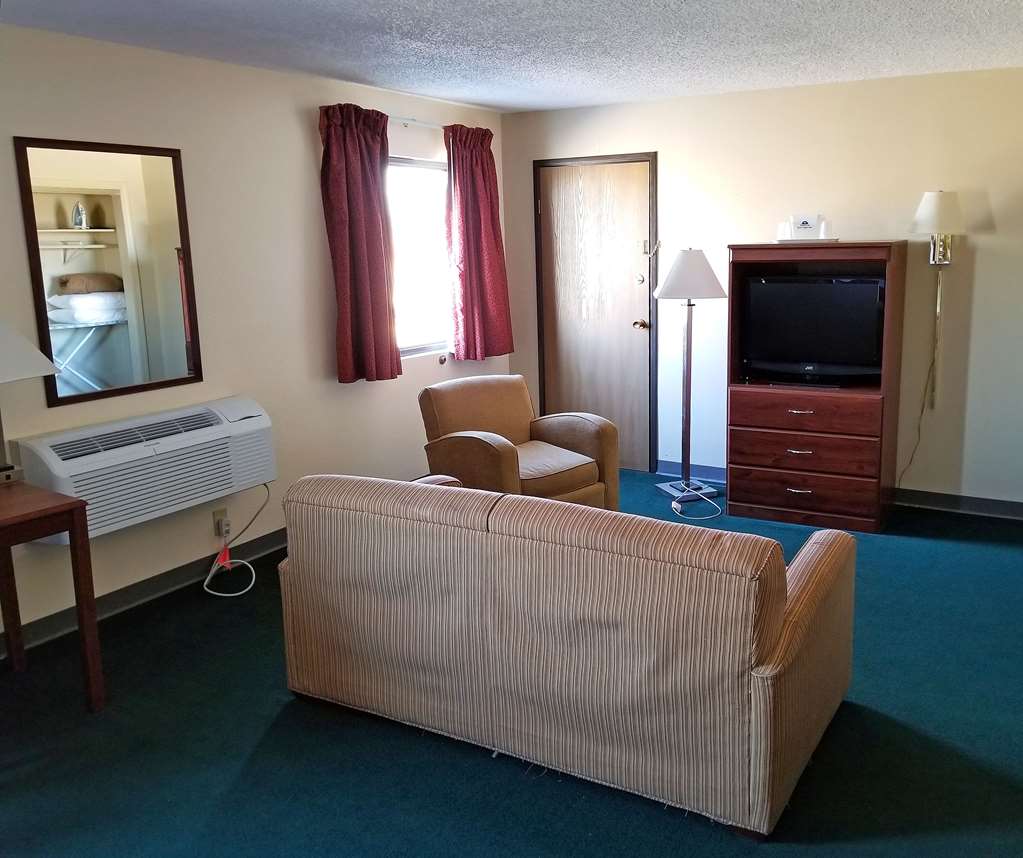 Americas Best Value Inn St. Louis South - photo 9