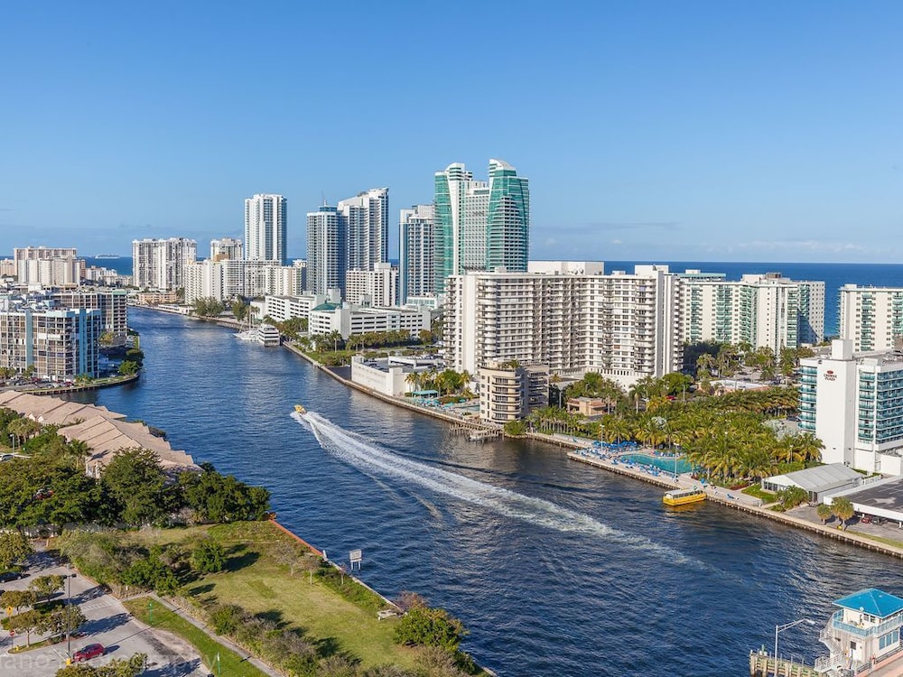Beachwalk Resort Amazing Views — hotel in Hallandale Beach