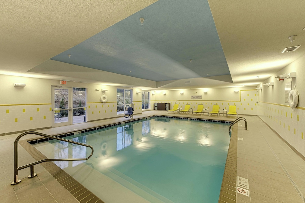Fairfield Inn & Suites Meridian - photo 14