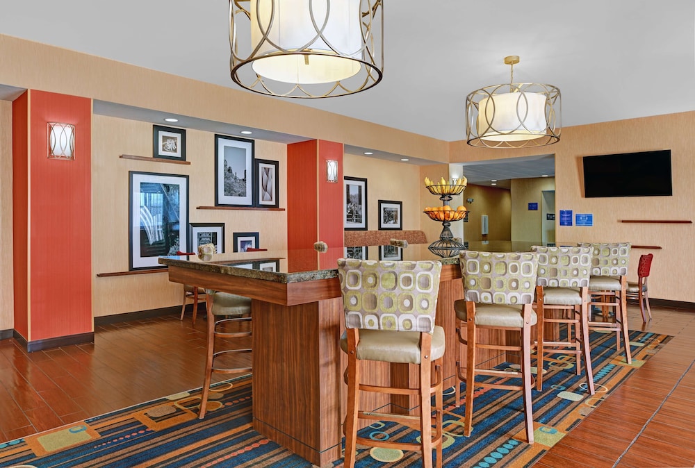 Hampton Inn Deming - photo 2