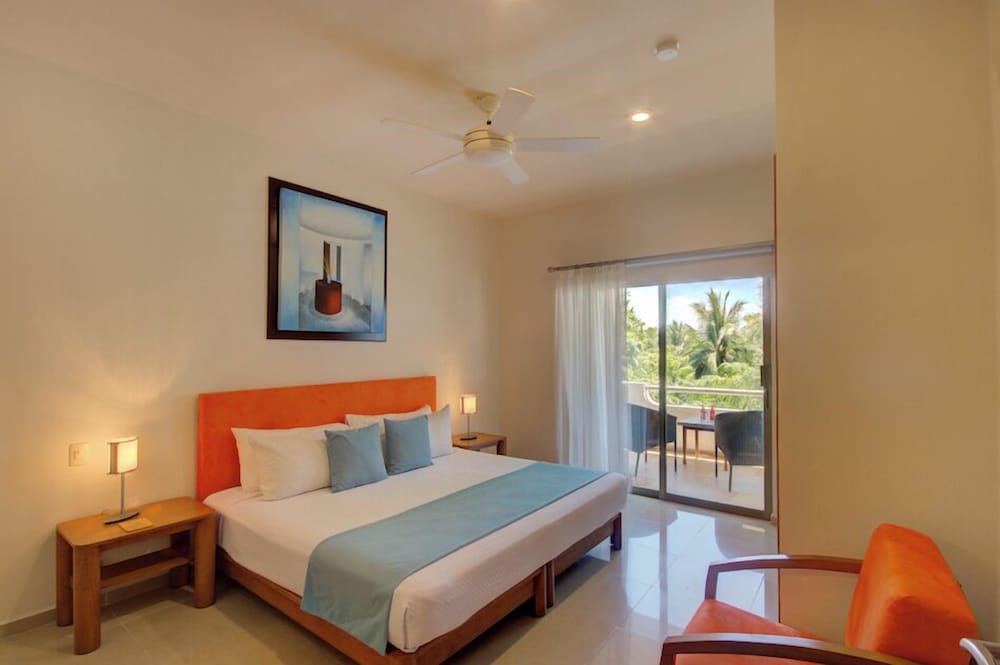 Riviera Maya Suites