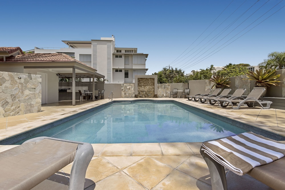 Beachcomber on the Spit — 4-Star Luxury Hotel in Mooloolaba, Australia