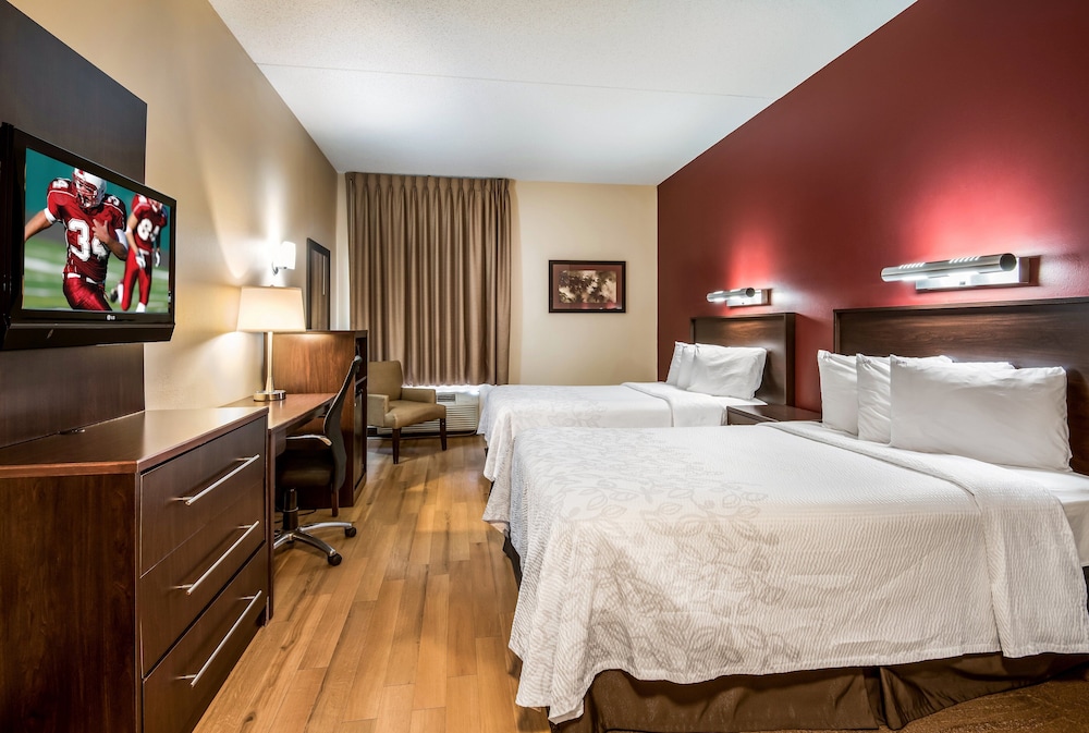 Red Roof Inn PLUS Long Island Garden City - photo 19