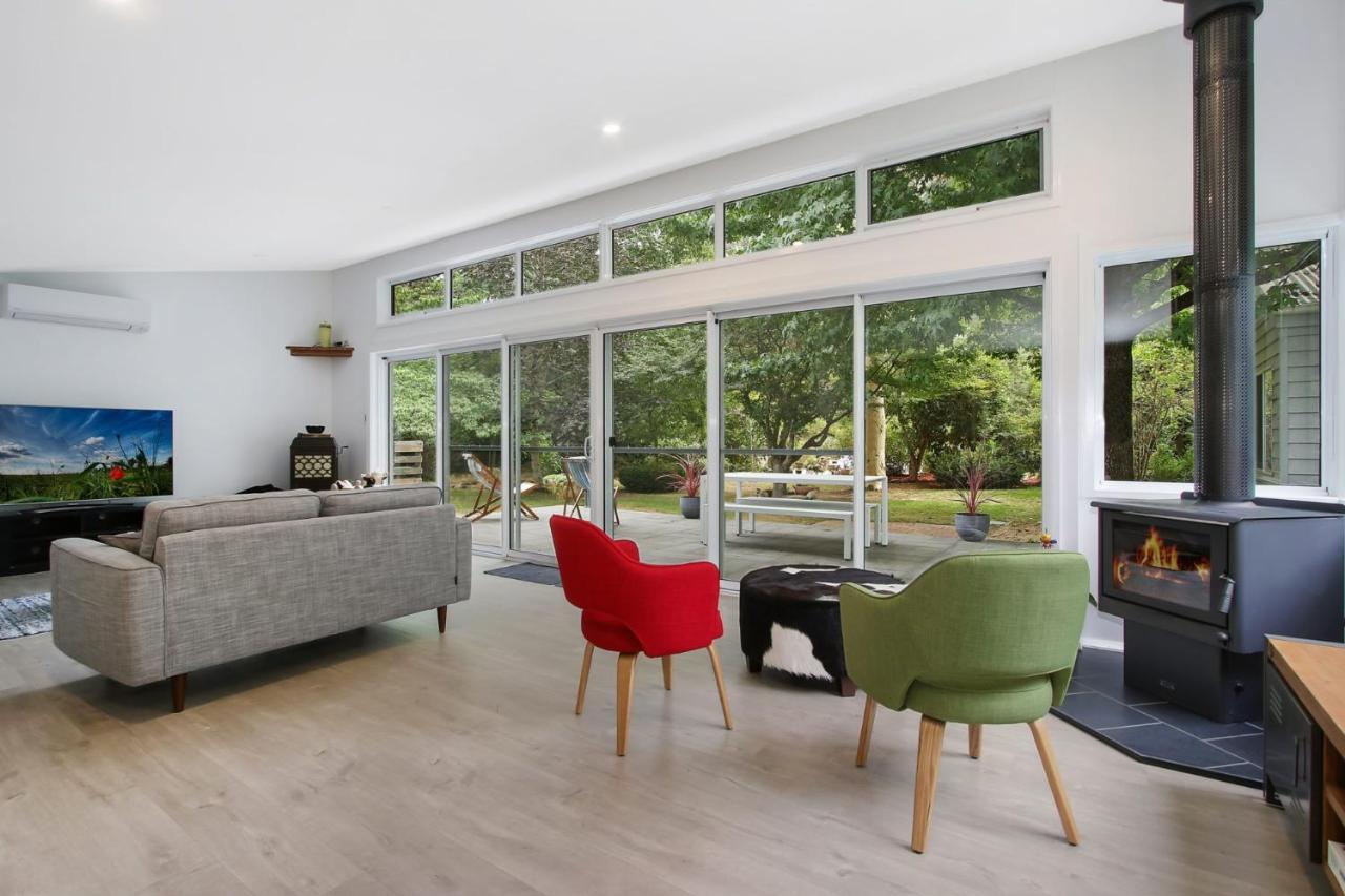 Marshmallow Retreat and Studio in Bright, Australia