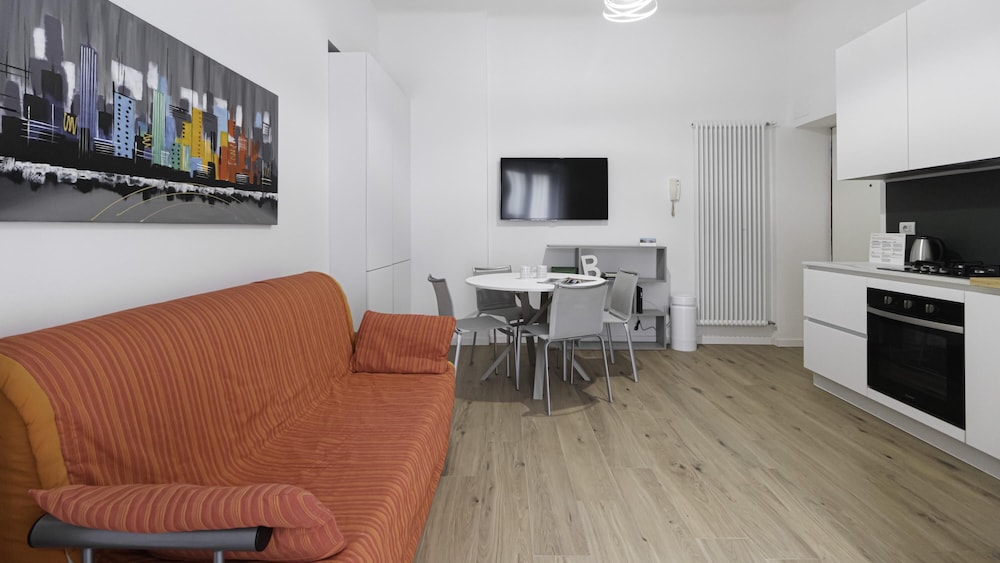 Italianway Sigieri 10 — 4-Star Luxury Hotel in Milan, Italy
