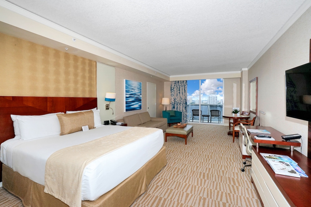 Tr Luxury Beach Resort by FMM - last minute hotel in Sunny Isles Beach