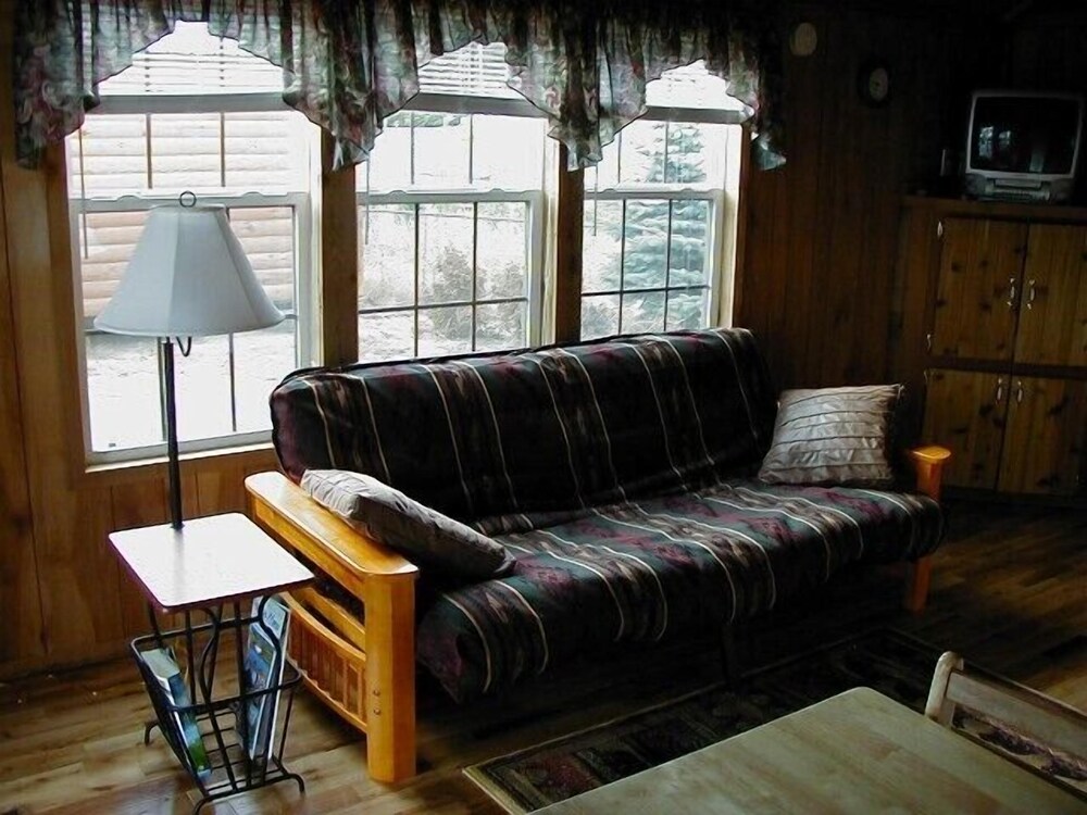 Edgewater Motel - photo 11