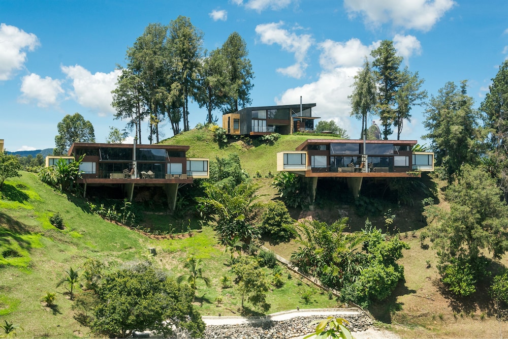 Luxé Cabañas — 5-Star Luxury Hotel in Guatape, Colombia