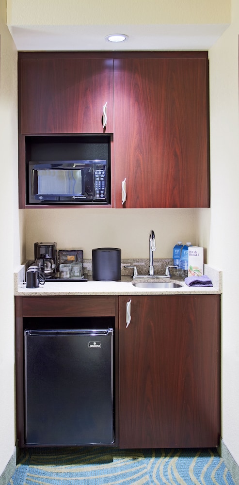 SpringHill Suites by Marriott Medford - photo 17