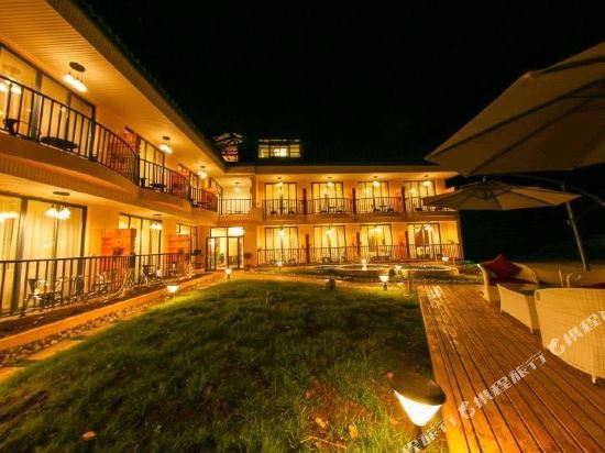 Dragon Pond Inn in Yanjing, People's Republic of China