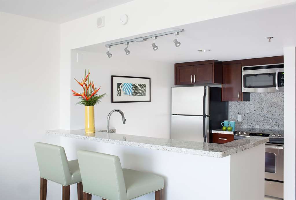 Ilikai Hotel & Luxury Suites - photo 54