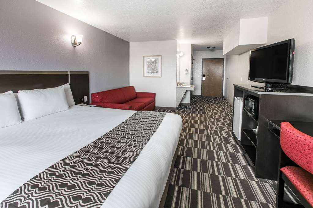 Microtel Inn & Suites by Wyndham Oklahoma City Airport - photo 8