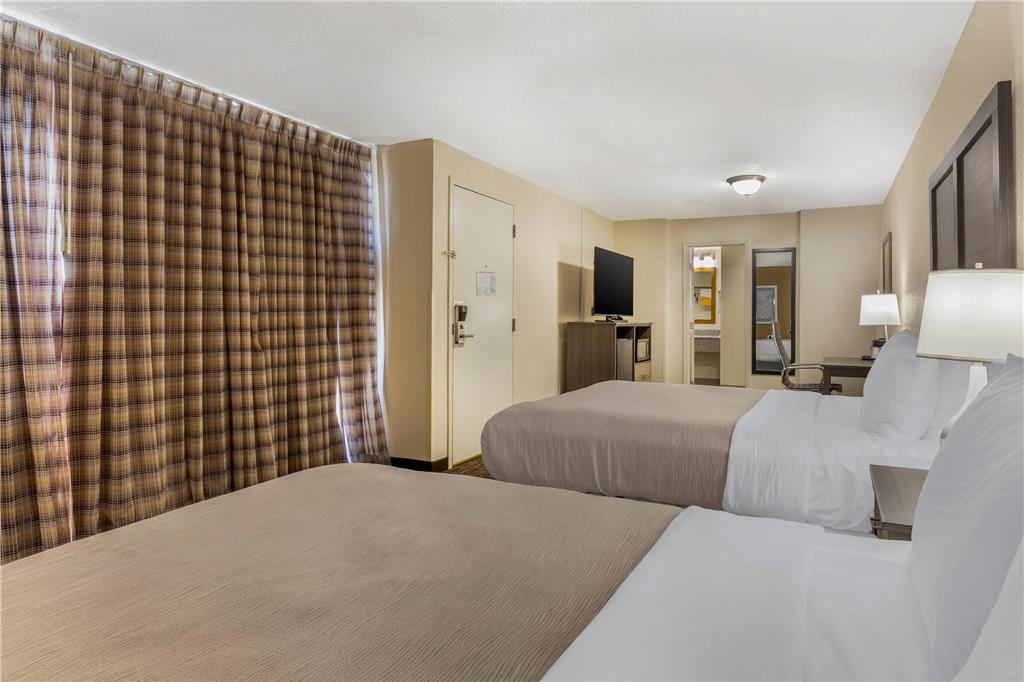 Quality Inn & Suites Spring Lake Fayetteville near Fort Bragg - photo 20