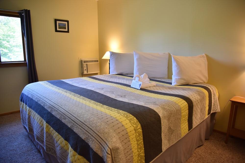 Robbins Motel - photo 8
