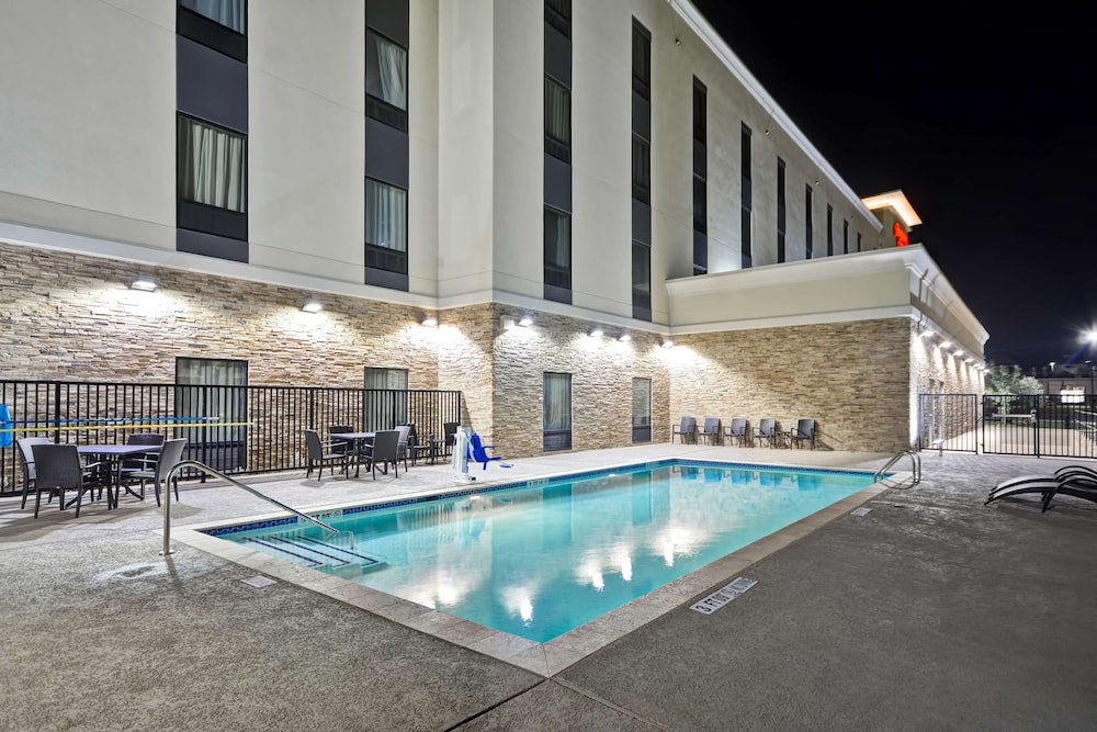 Hampton Inn Kyle - photo 22