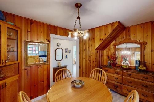 Seventh Street Cottage — 4-Star Luxury Hotel in Gearhart, United States