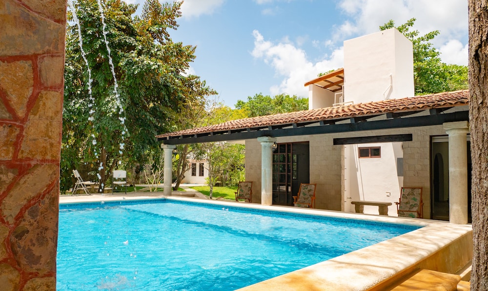 Hacienda Mexicana in Cancun, Mexico