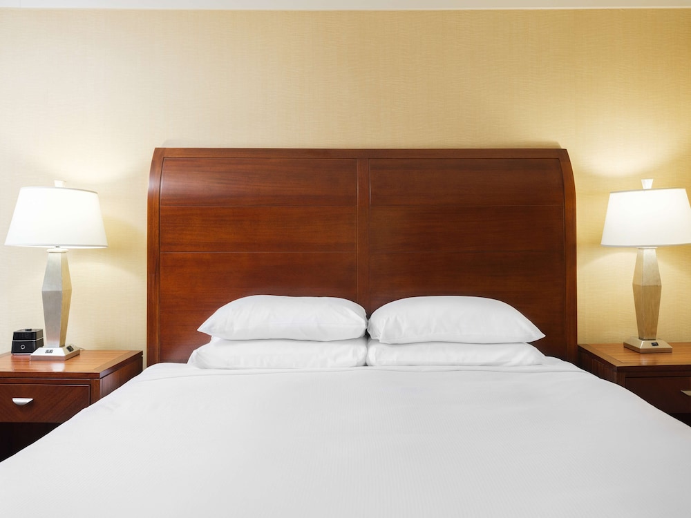 DoubleTree by Hilton Stamford - photo 28