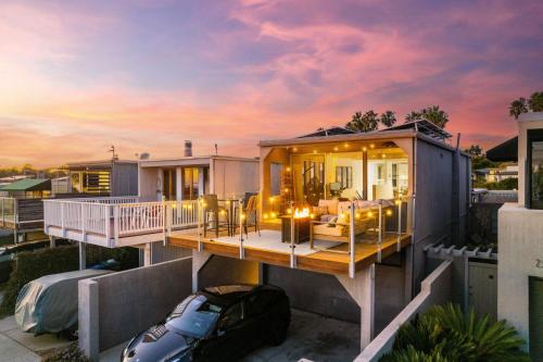 Modern Pacific Beach Retreat with Hot Tub and Views in San Diego, United States