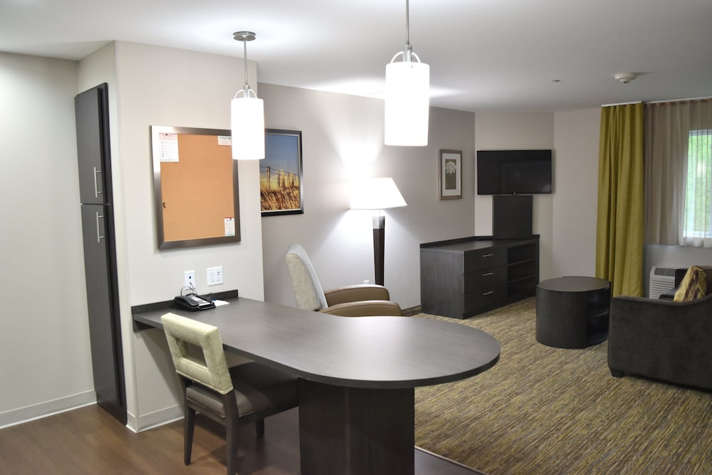 Candlewood Suites Kansas City Independence by IHG - photo 26