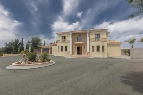 Protaras Holiday Villa Pa7 Private 7 Bedroom villa
