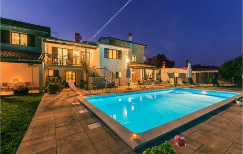 Two Bedroom Holiday Home In Svetvincenat — 4-Star Luxury Hotel in Svetvincenat, Croatia