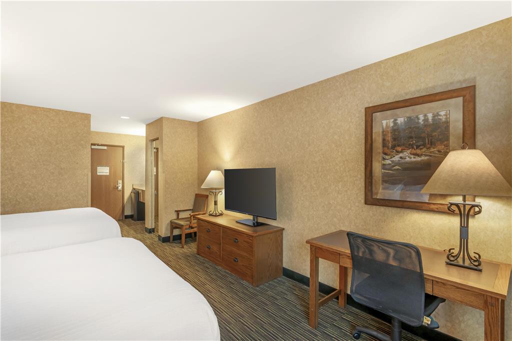 Best Western Plus Kelly Inn & Suites - photo 62