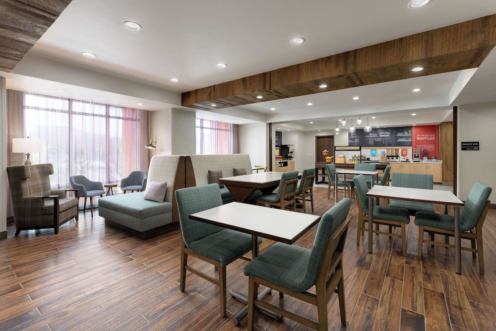 Hampton Inn Oakhurst Yosemite - photo 23