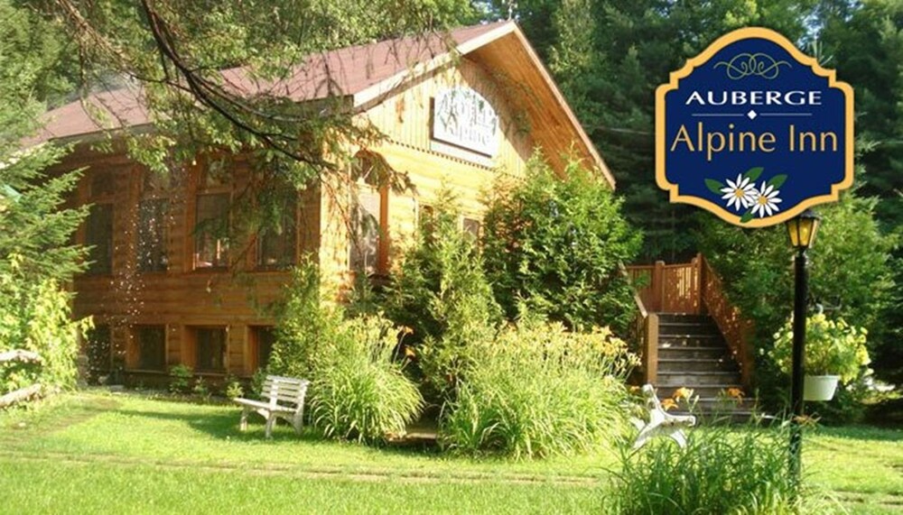 Auberge Alpine Inn in Sainte-Adele, Canada