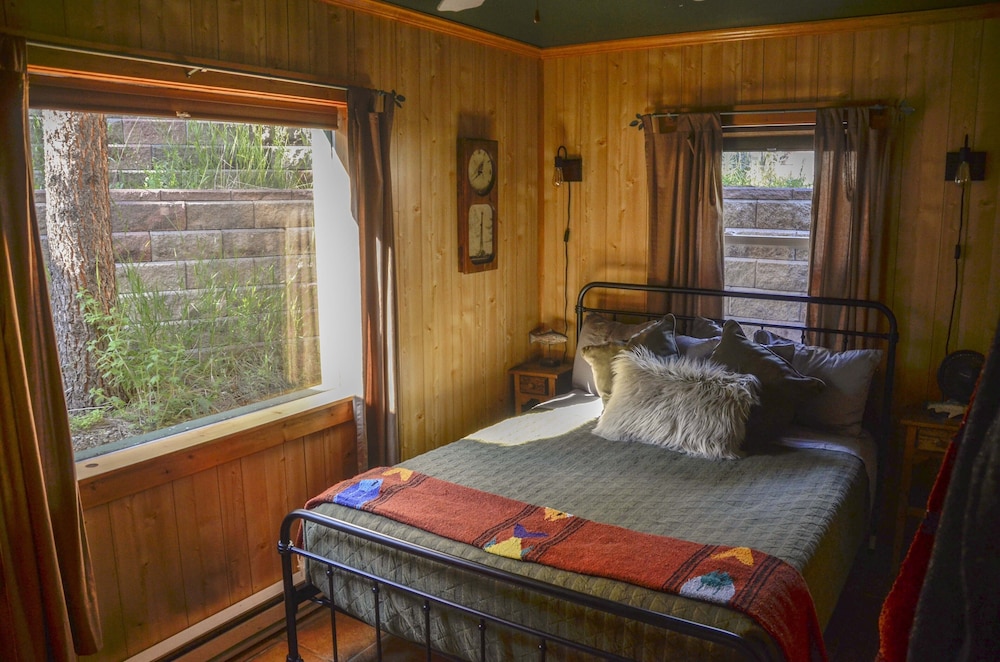 The Woolly Bugger Inn - photo 10
