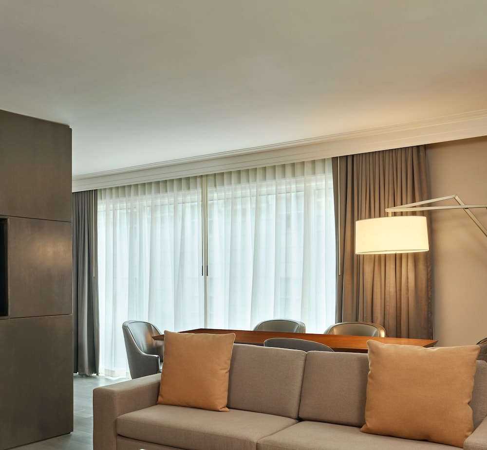 Hotel Crescent Court - photo 31