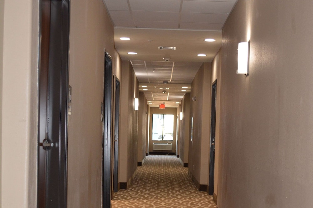 Wingate By Wyndham College Station South - photo 25