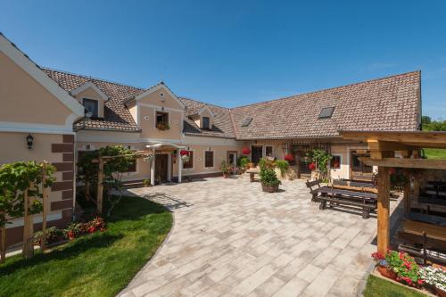 Tourist Farm Firbas — 4-Star Luxury Hotel in Gornja Radgona, Slovenia